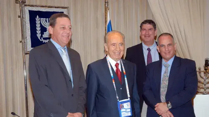 שמעון פרס נשיא המדינה בהכרזה על פתיחת שנת המכביה