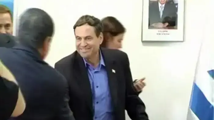 עוזי דיין מצטרף לליכוד