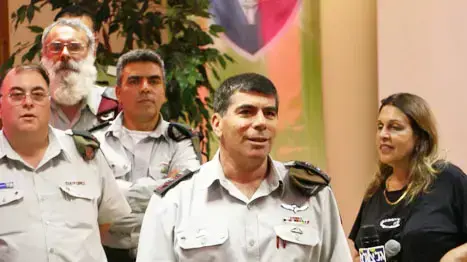 הרמטכ"ל גבי אשכנזי בבקו"ם