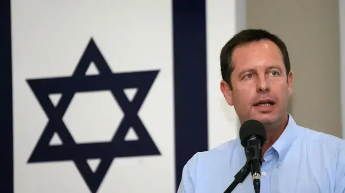 ח"כ אופיר פינס