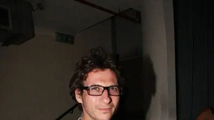 רע מוכיח רע מוכיח