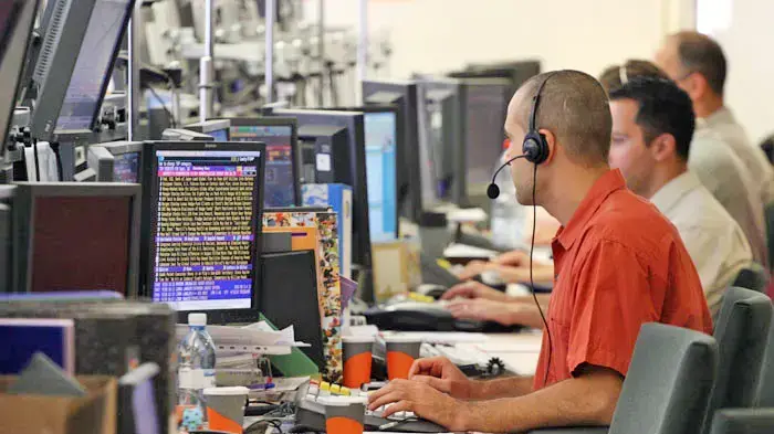 חדר עסקאות חדר עסקאות