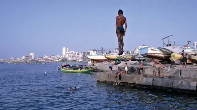 מתוך תמונותיו של וויסאם נסאר