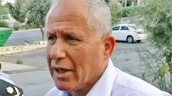 השר דיכטר מבקר בזירת הפיגוע