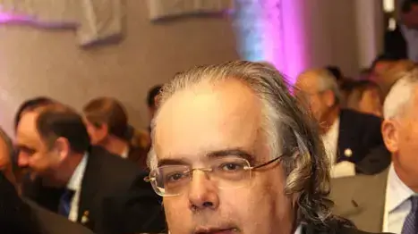 אורי סביר