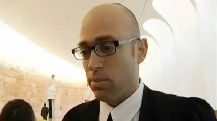 עו"ד אלעד פרסקי