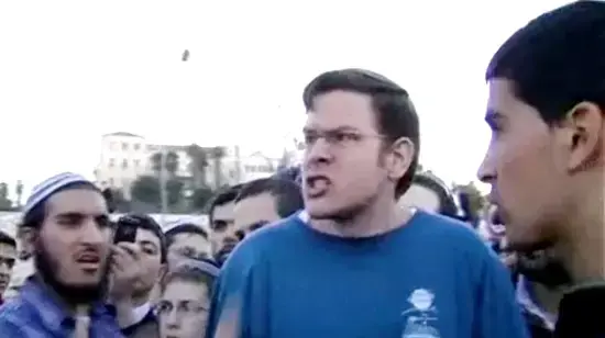 מתנחל זועם בעקבות הפינוי בחברון