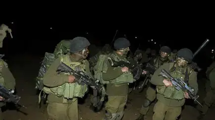 חיילי צה"ל נכנסים קרקעית לעזה