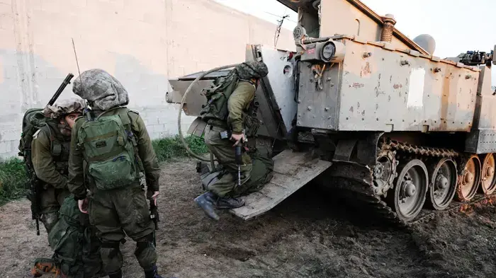 חיילי צה"ל פועלים בתוך רצועת עזה חיילי צה"ל פועלים בתוך רצועת עזה