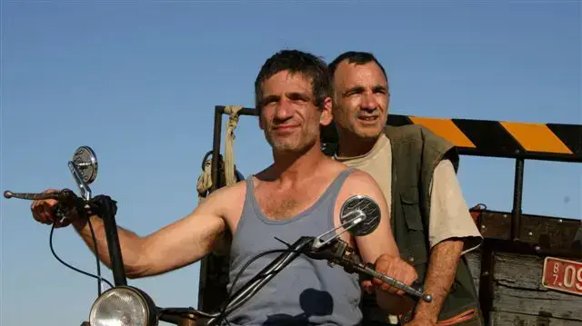 מתוך הסרט אצבע אלוהים מתוך הסרט אצבע אלוהים