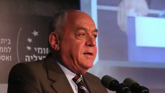 שר האוצר רוני בר און