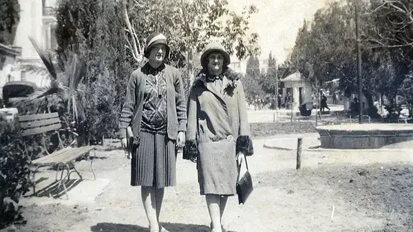 אופנה תל אביבית בשנות ה-20    
