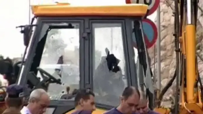 פיגוע דריסה בים:שוטר ואזרח ירו למוות במחבל