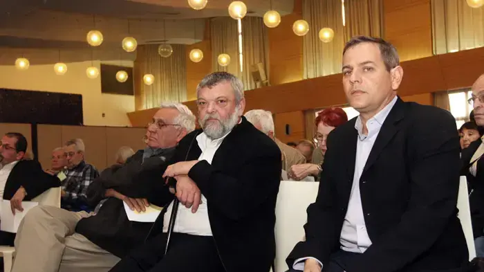 חברי הכנסת ניצן הורוביץ אילן גילאון וחיים אורון
