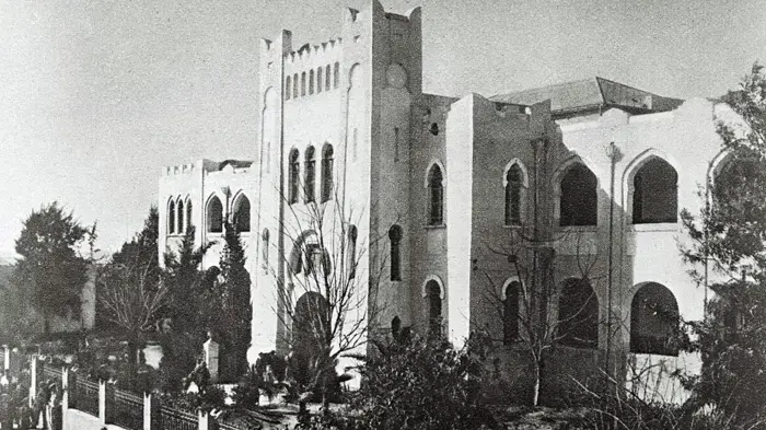 גימנסיה הרצליה ב1926 בתל אביב