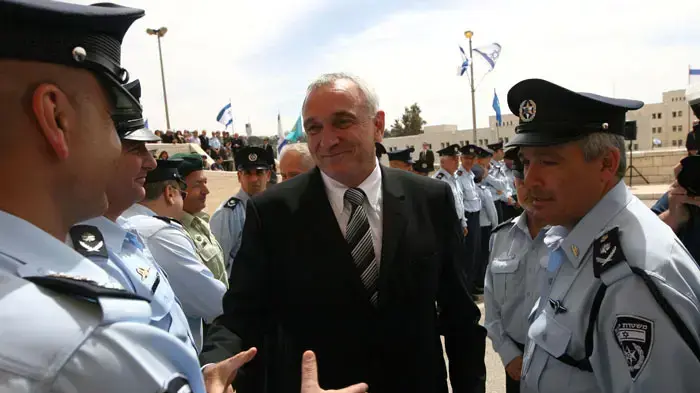 המפכל דודי כהן, יצחק אהרונוביץ  