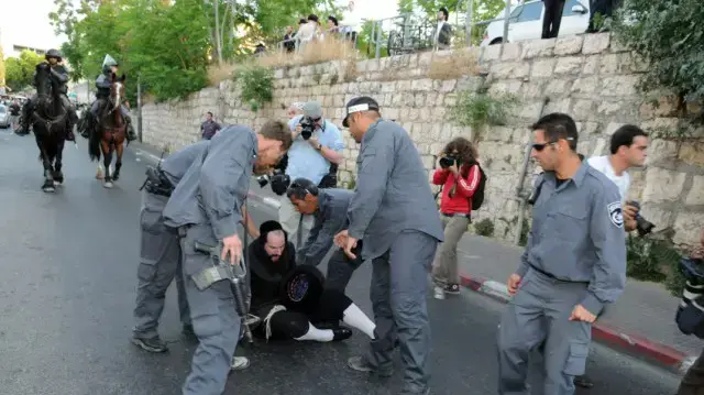 הפגנת חרדים בירושלים נגד פתיחת חניון ספרא בשבת 