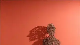 עינת תלם  פסל של איש