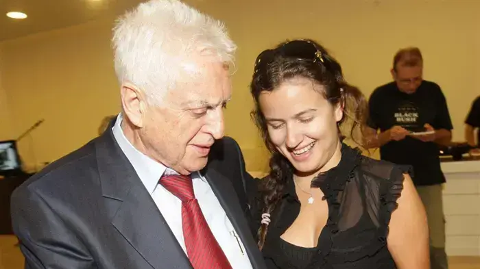 אינה ברוורמן, שמואל פלאטו שרון אינה ברוורמן, שמואל פלאטו שרון