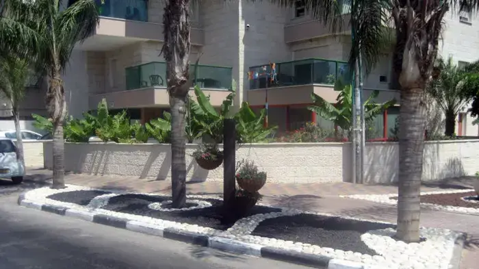 פיסול סביבתי בקריית ביאליק פיסול סביבתי בקריית ביאליק