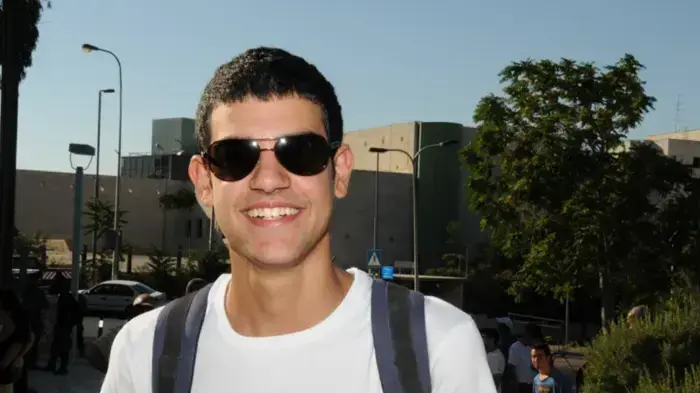 אלמוג יצחקי