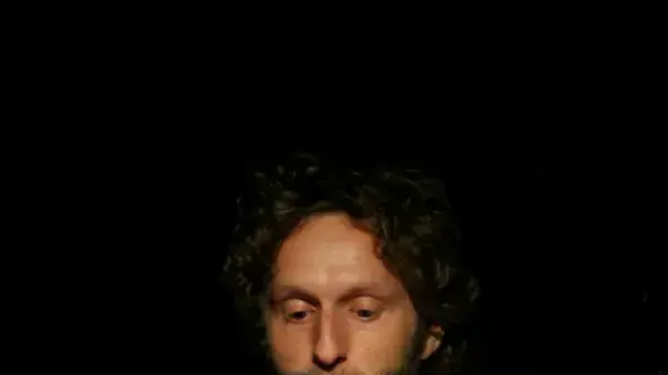 רועי ציקי ארד  בערב שירה תל אביבית