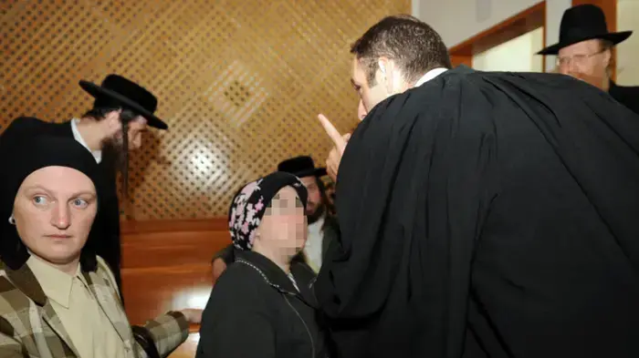האם המרעיבה האם המרעיבה