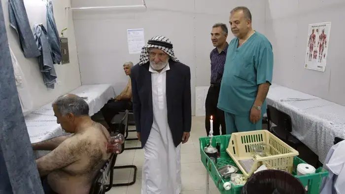 מרפאה פלסטינית לריפוי באמצעות כוסות רוח