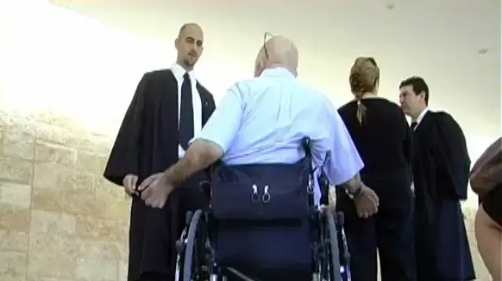עתירה לבג"ץ: אפשרו נגישות לנכים במשרדי הממשלה