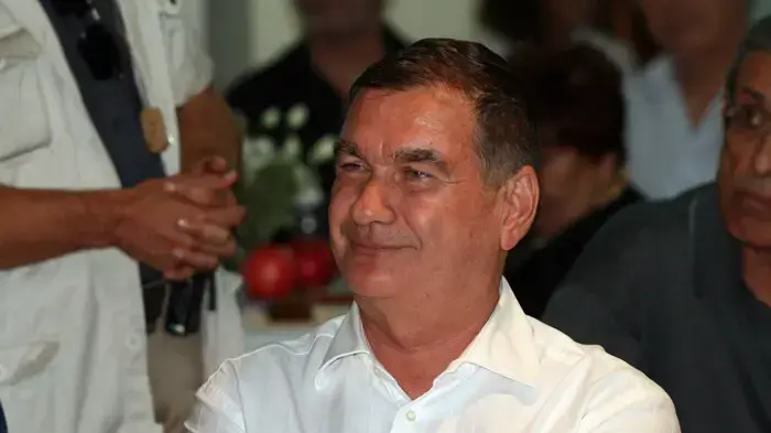כנס הרמת כוסית קדימה