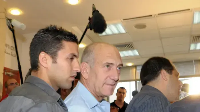 אהוד אולמרט במשפט בירושלים אהוד אולמרט במשפט בירושלים