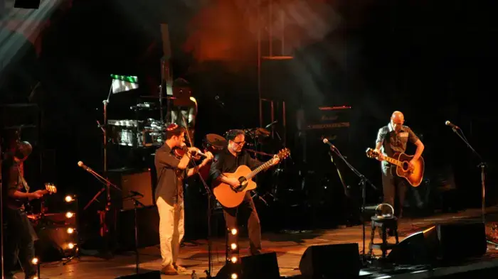 הופעה של אהוד בנאי - פסטיבל התמר 2009