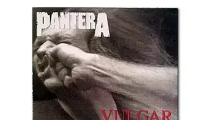 עטיפת האלבום "Vulgar Dispaly Of Power" של פנתרה עטיפת האלבום "Vulgar Dispaly Of Power" של פנתרה