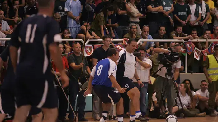 בכירי המטכ"ל משחקים קט רגל במסגרת אליפות צה"ל למפקדים בוינגייט אוקטובר 2009