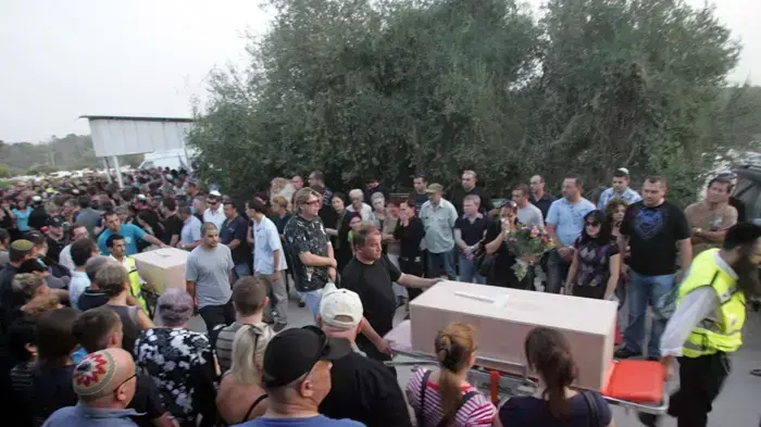 משפחת אושרנקו הובאה למנוחות בבית העלמין בראשון לציון אוקטובר 2009