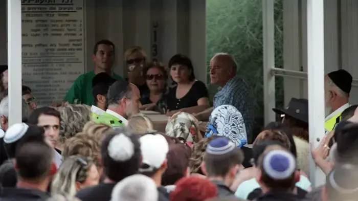 משפחת אושרנקו הובאה למנוחות בבית העלמין בראשון לציון אוקטובר 2009