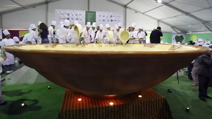 שבירת שיא צלחת החומוס והטבולה בביירות לבנון 