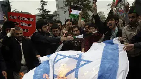 שריפת דגל ישראל בטורקיה