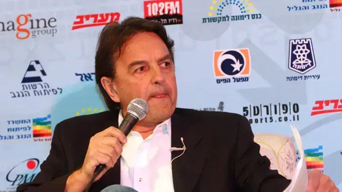 דניאל בוסטרום בכנס  תקשורת בדימונה נובמבר 2009