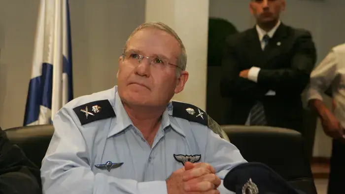עמוס ידלין בסקירה בנושא ספינת הנשק נובמבר 2009