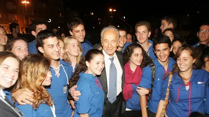 שמעון פרס בעצרת לציון 14 שנים לרצח רבין