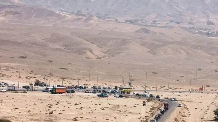 חקלאים חסמו צמתים ברחבי הארץ חקלאים חסמו צמתים ברחבי הארץ