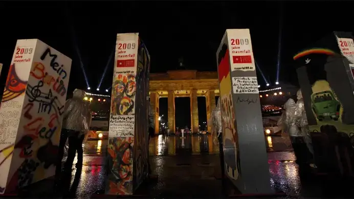 טקס לציון 20 שנה לנפילות חומת ברלין טקס לציון 20 שנה לנפילות חומת ברלין