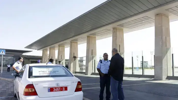 תמונות שער הכניסה של כנסת ישראל בירושלים נובמבר 2009 תמונות שער הכניסה של כנסת ישראל בירושלים נובמבר 2009