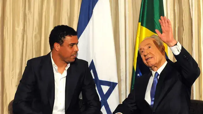 פגישת הנשיא פרס עם שחקן הכדורגל רונאלדו בסאו פאולו
