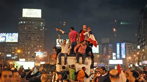 חגיגות במצרים על הניצחון במוקדמות מונדיאל על אלג'יר חגיגות במצרים על הניצחון במוקדמות מונדיאל על אלג'יר