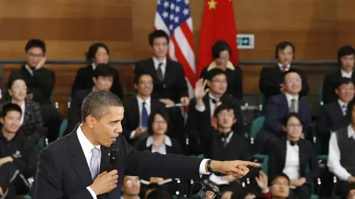 נשיא ארצות הברית ברק אובמה בשיחה עם סטודנטים סיניים נשיא ארצות הברית ברק אובמה בשיחה עם סטודנטים סיניים