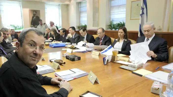 שר הביטחון אהוד ברק בישיבת הממשלה שר הביטחון אהוד ברק בישיבת הממשלה