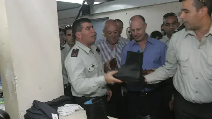 גבי אשכנזי וצחי הנגבי בגיוס נובמבר 2009