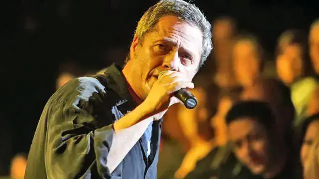 שלמה ארצי בהופעה שלמה ארצי בהופעה